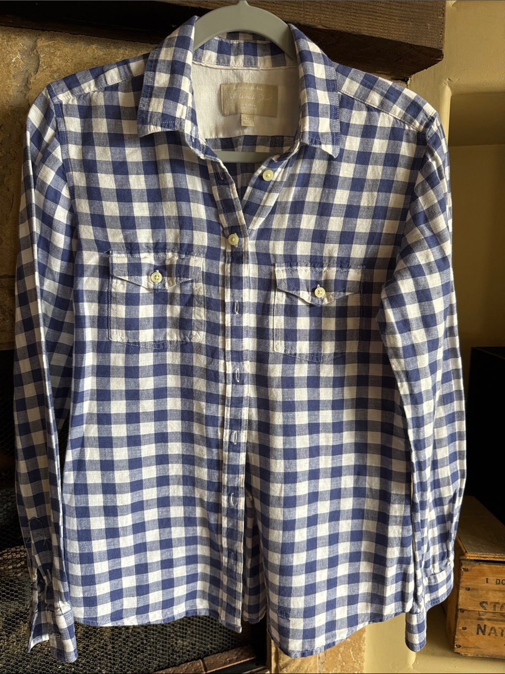 Women’s banana republic linen Blue and White Check Button-Down Shirt M EXC